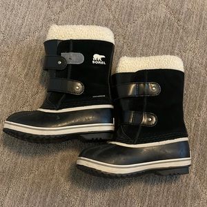 Kids sorel boots